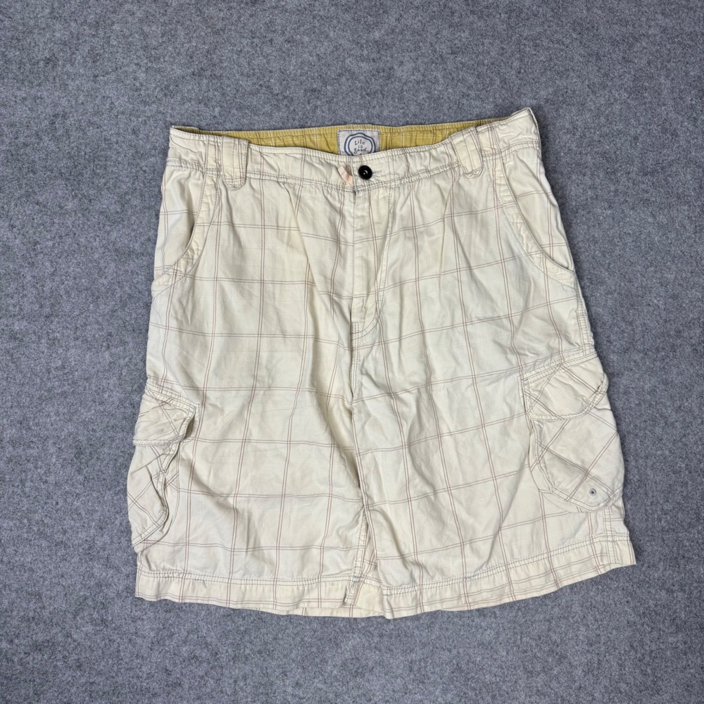 Life‎ is Good Mens XL Cargo Shorts Cream Tan Plaid Windowpane Casual Outdoor